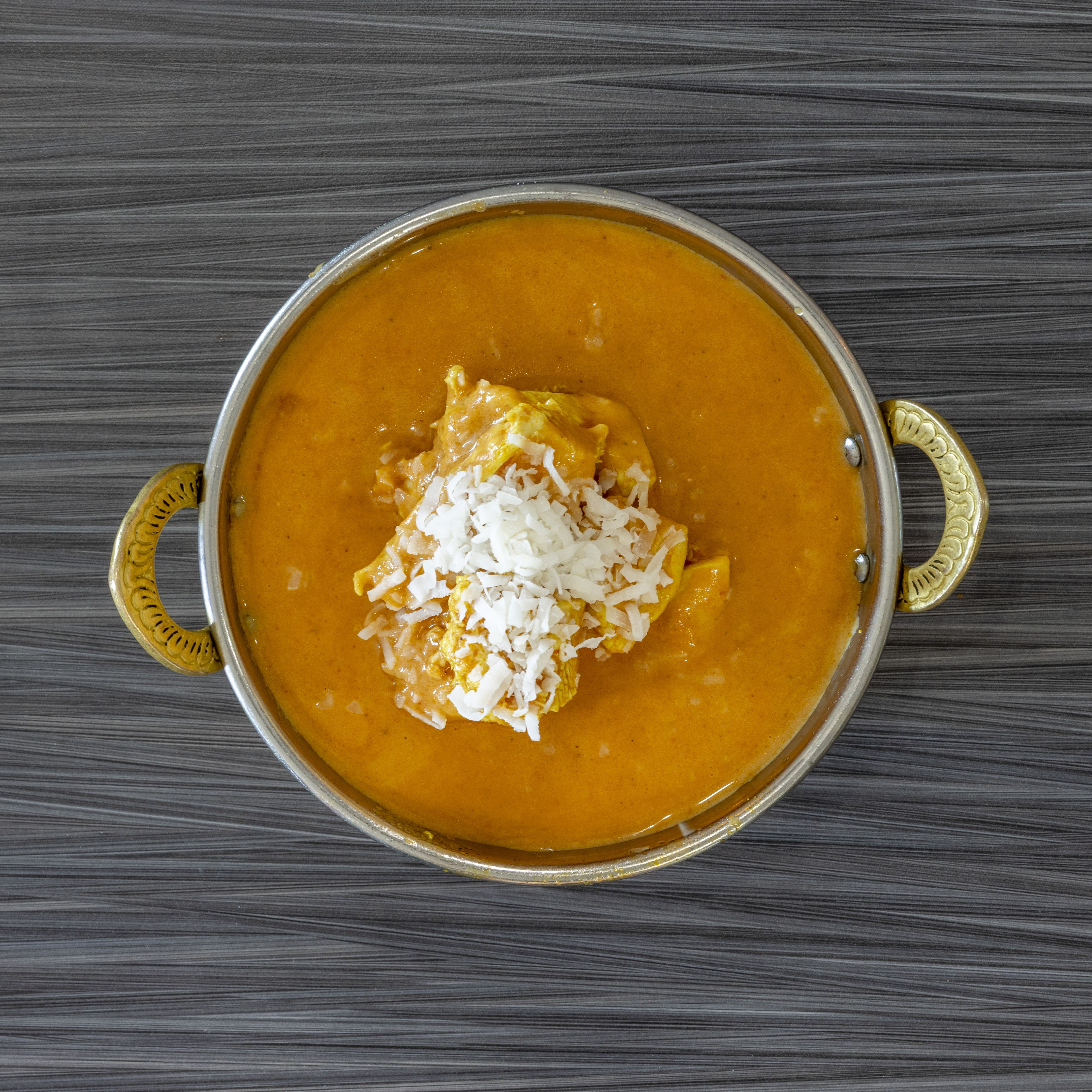 COCONUT CURRIES (CHICKEN / LAMB / BEEF / FISH / SHRIMPS)